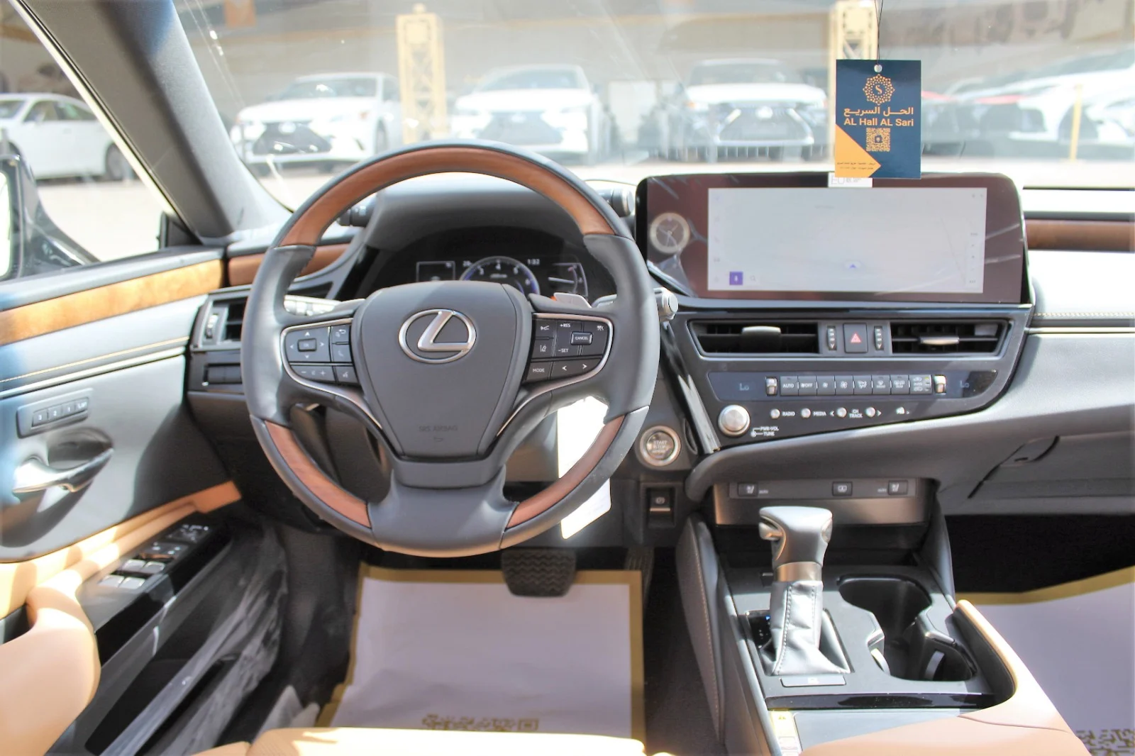 فئات لكزس es