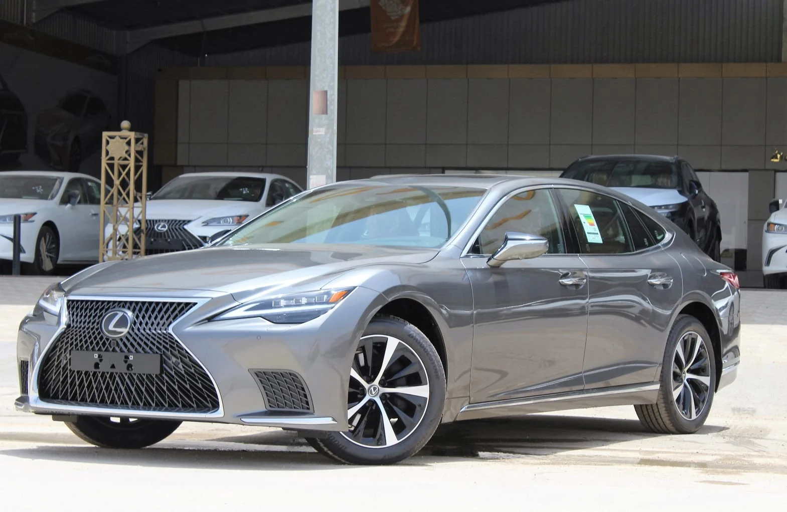 تقسيط لكزس LX 